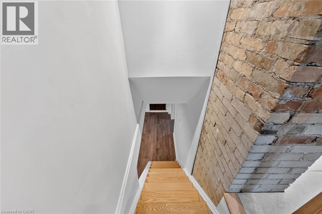 233 Rosemount Avenue Property Photo 20