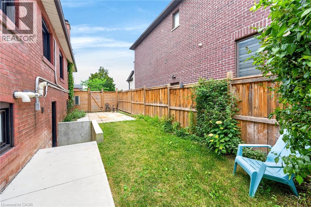 233 Rosemount Avenue Property Photo 29