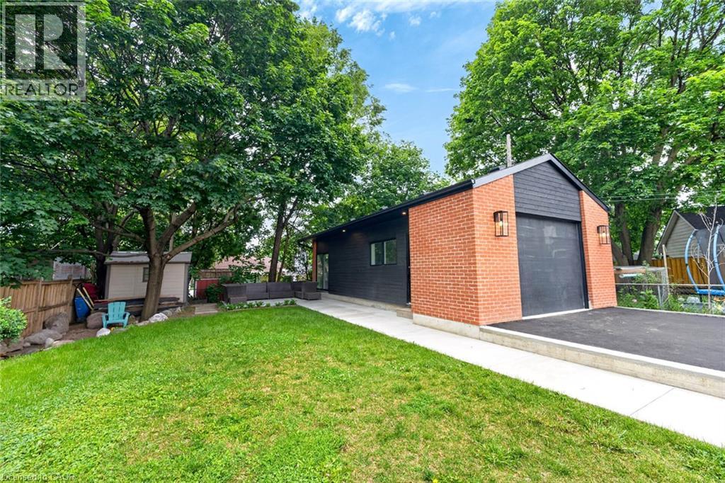 233 Rosemount Avenue Property Photo 32