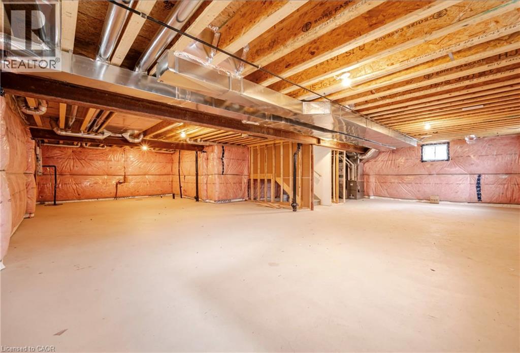 15 Bird Street Property Photo 35