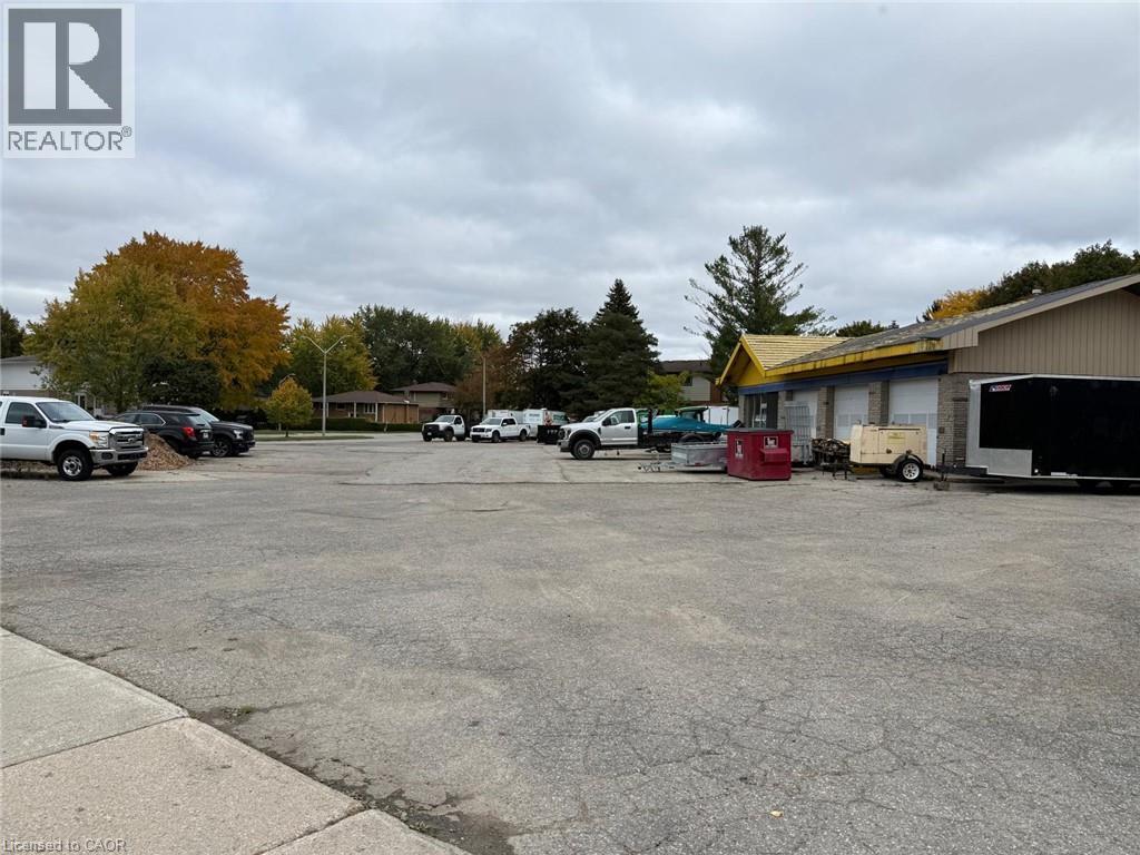 255 Toll Gate Boulevard Property Photo 6