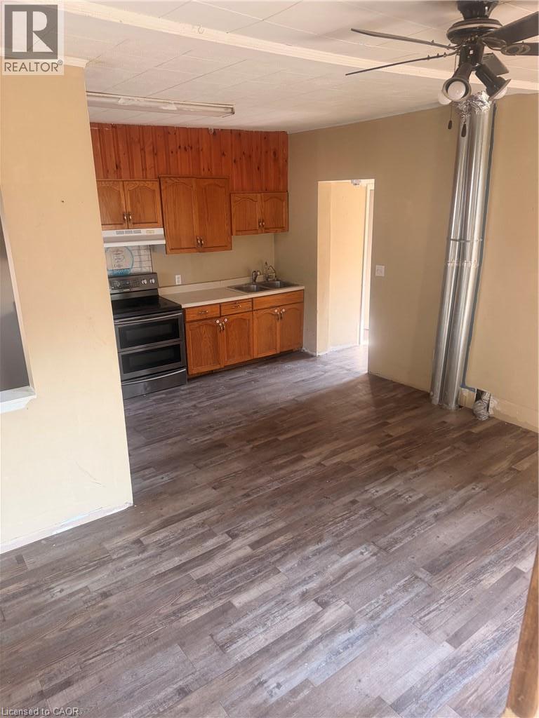 48 Sovereen Street Property Photo 10