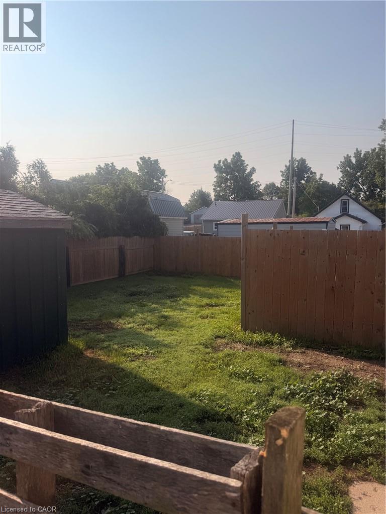 48 Sovereen Street Property Photo 17