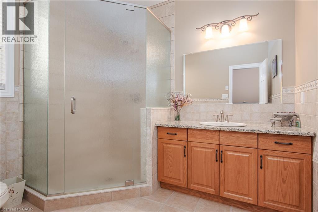42 La Salle Street Property Photo 17