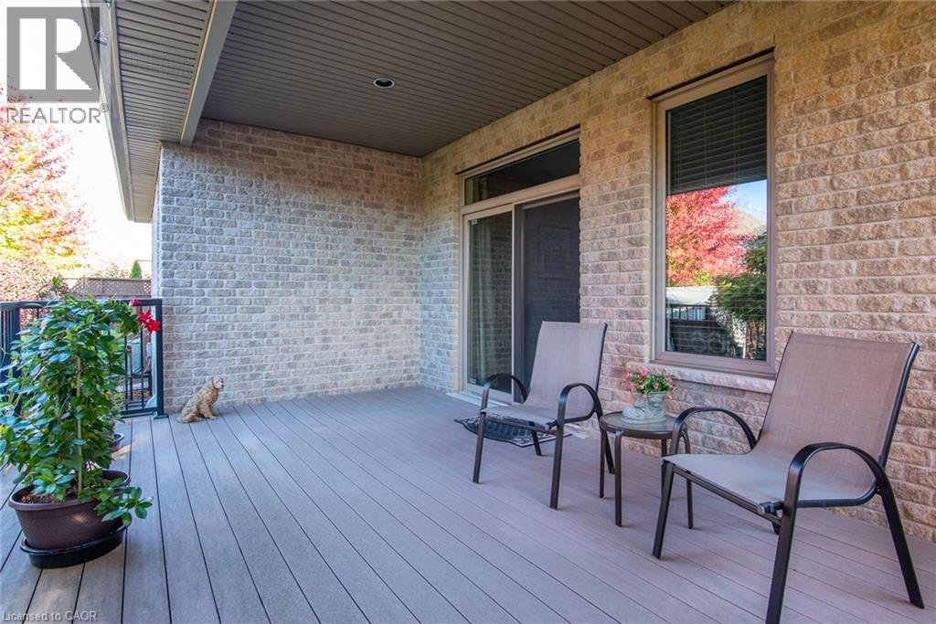 42 La Salle Street Property Photo 28