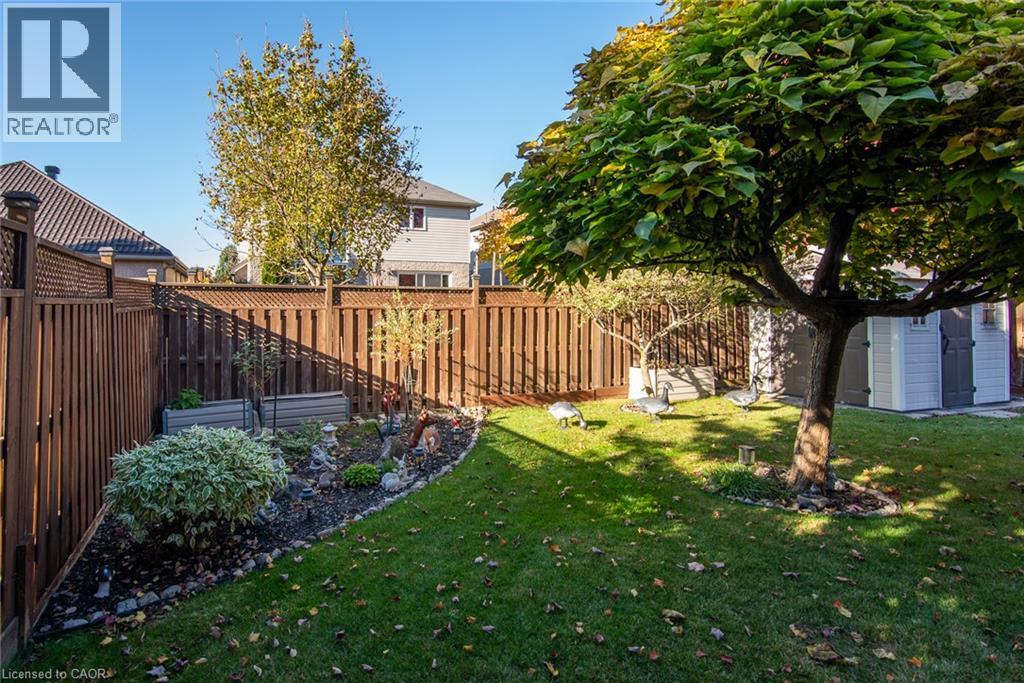 42 La Salle Street Property Photo 34