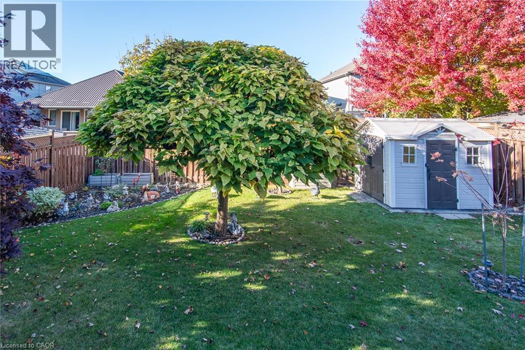 42 La Salle Street Property Photo 35