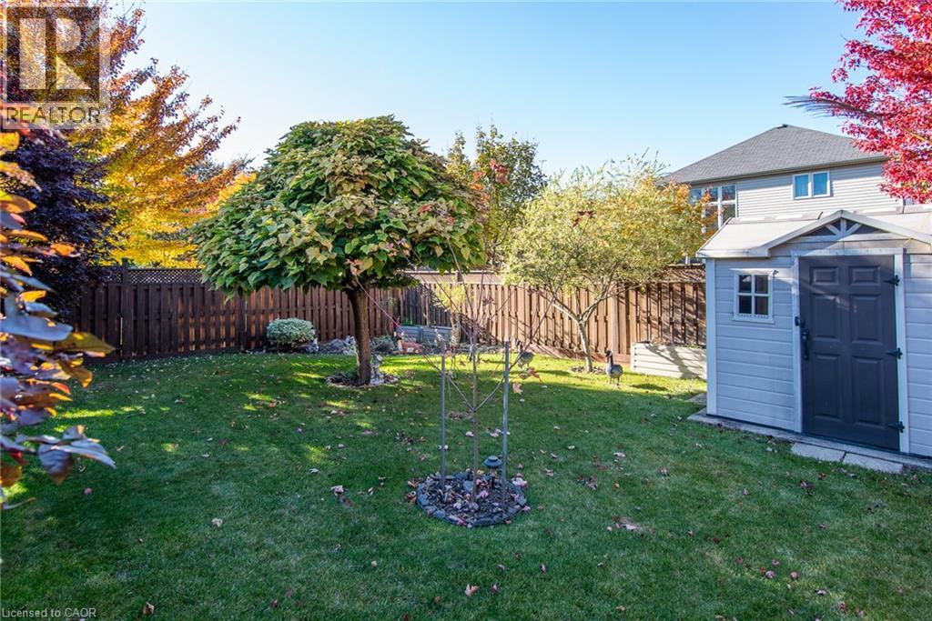 42 La Salle Street Property Photo 36