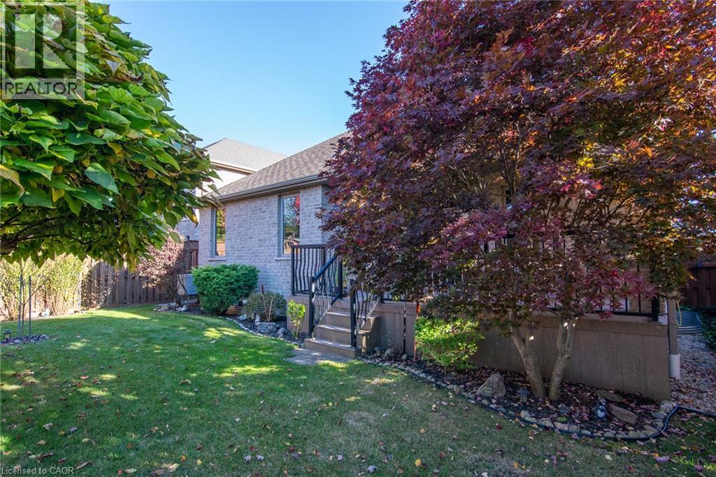 42 La Salle Street Property Photo 37