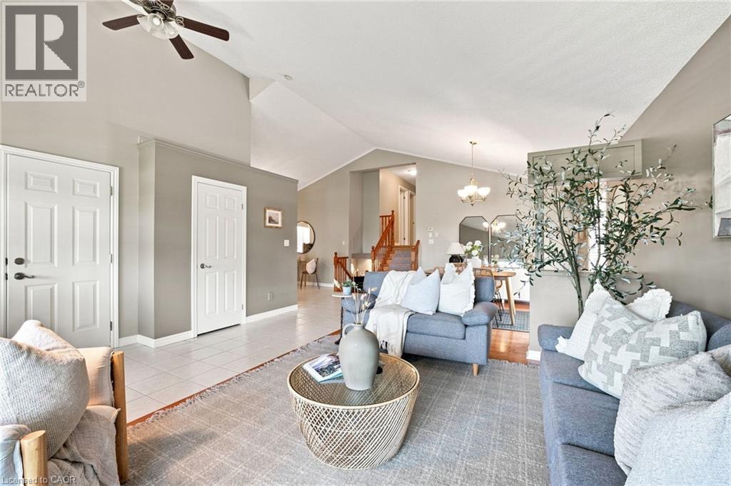 546 Jerseyville Road W Property Photo 1