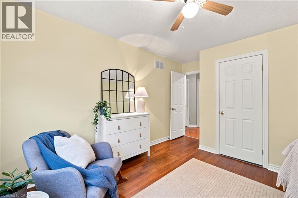 546 Jerseyville Road W Property Photo 25