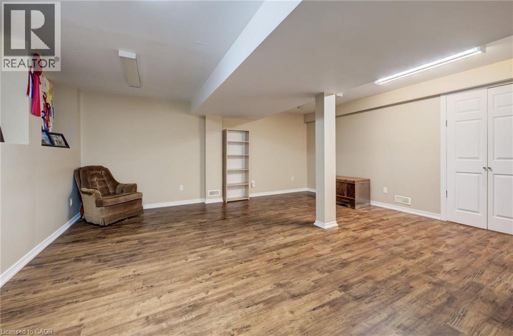 546 Jerseyville Road W Property Photo 40