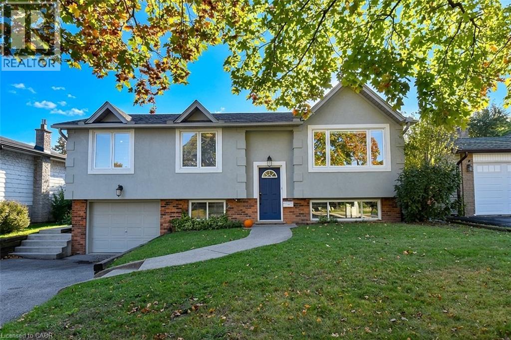 699 Castleguard Crescent Property Photo 1