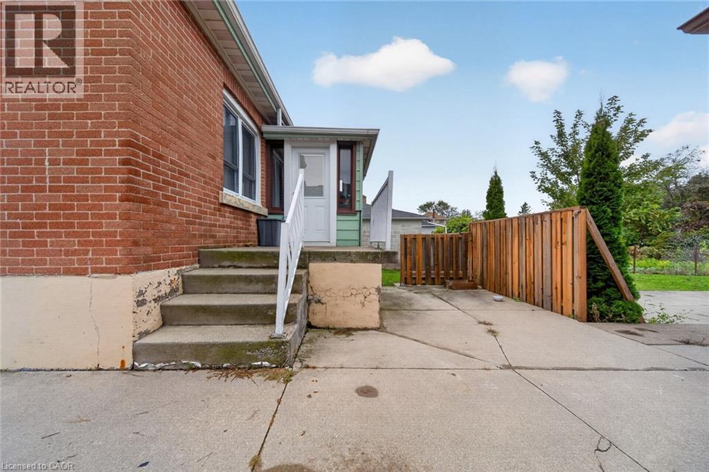 16 Garden Street Property Photo 6