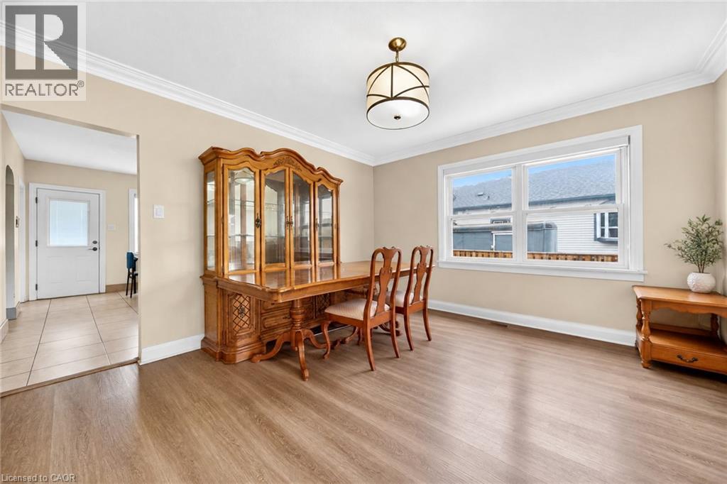 16 Garden Street Property Photo 10