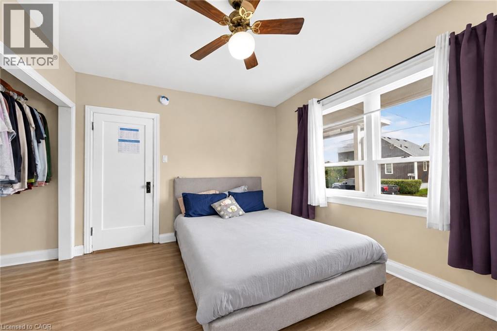 16 Garden Street Property Photo 12