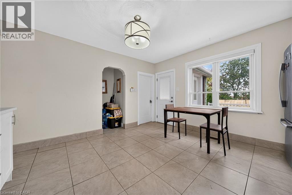 16 Garden Street Property Photo 20