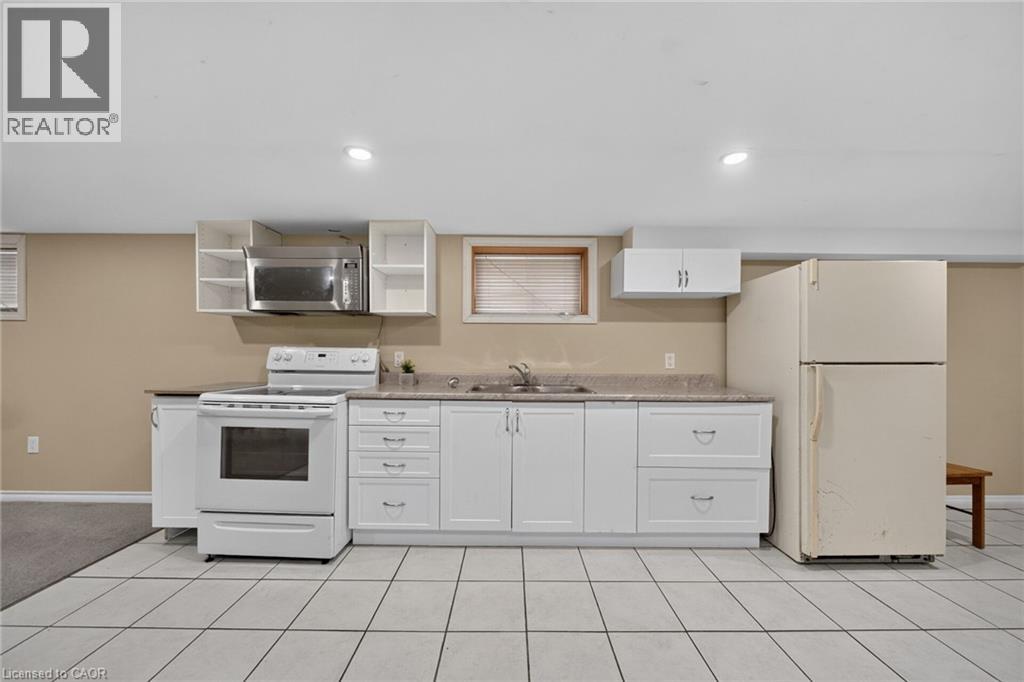 16 Garden Street Property Photo 27