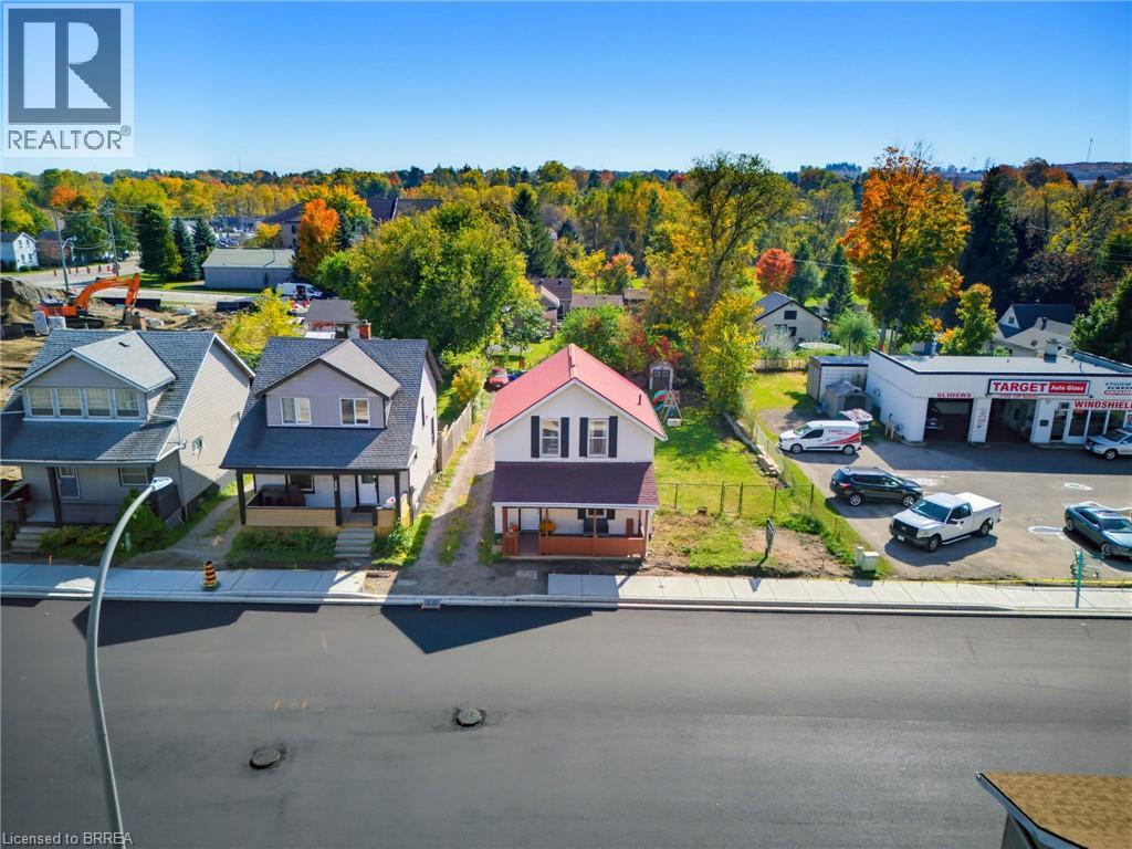 256 Dundas Street Property Photo 27