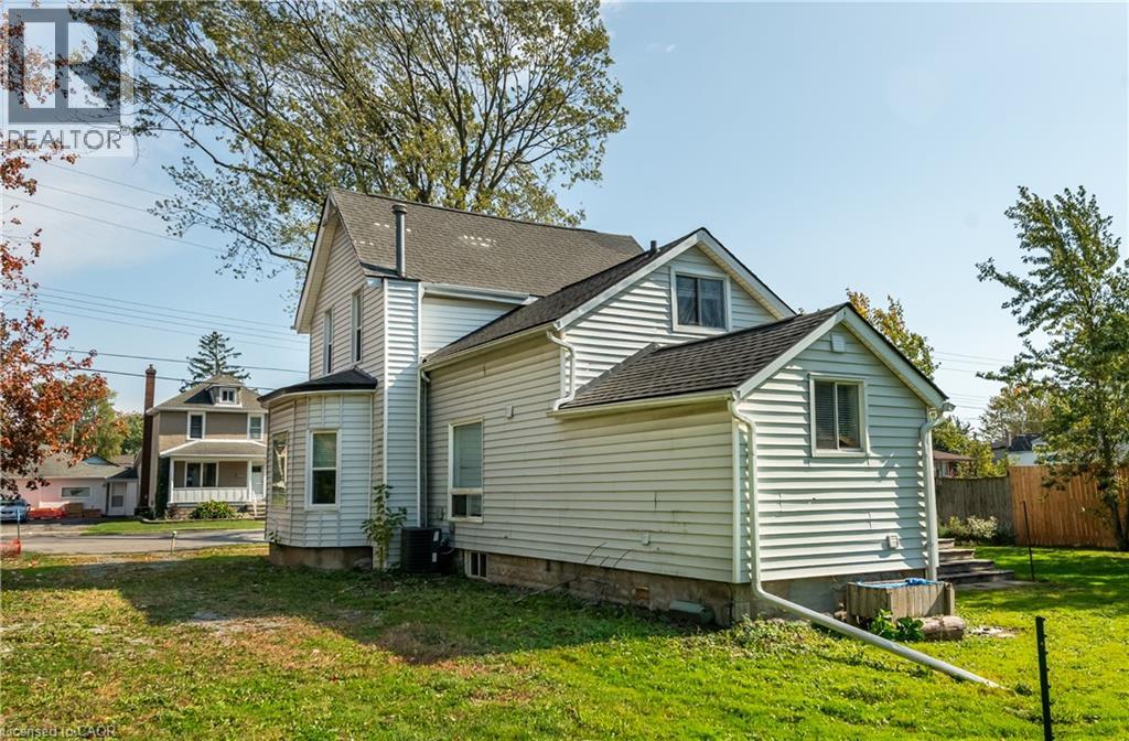 292 Fares Street Property Photo 4