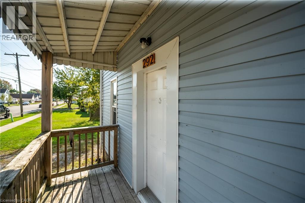 292 Fares Street Property Photo 6