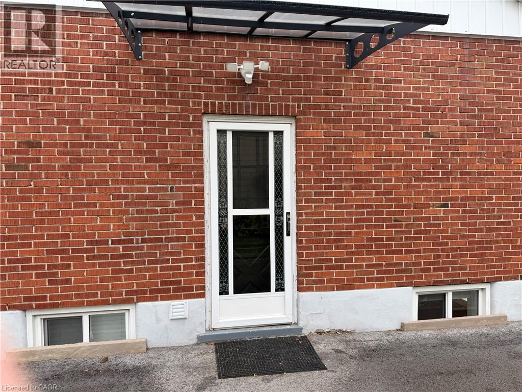 1234 Highway 8 Highway Unit# Lower Property Photo 2