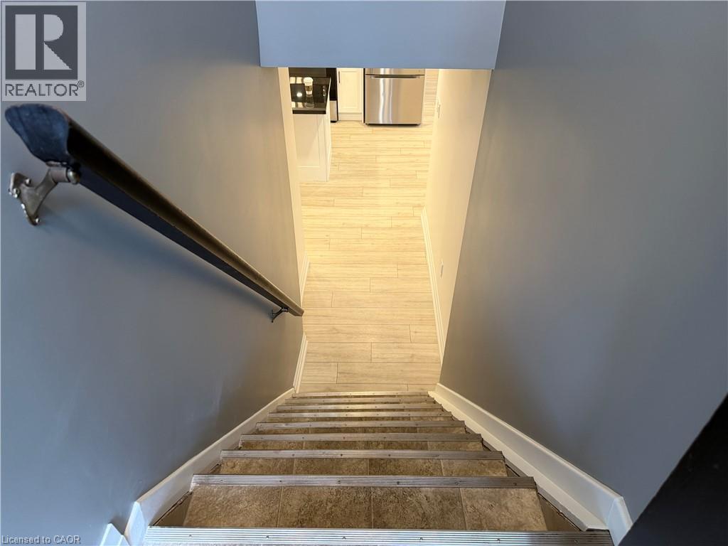 1234 Highway 8 Highway Unit# Lower Property Photo 3