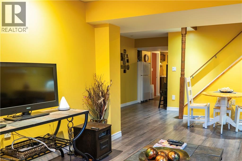 845 Brandenburg Boulevard Property Photo 8