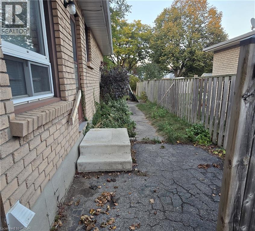 11 Debby Crescent Property Photo 23