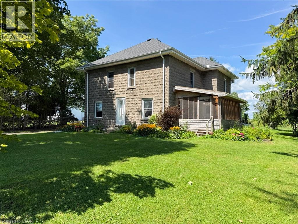 1699 Lakeshore Road Property Photo 4