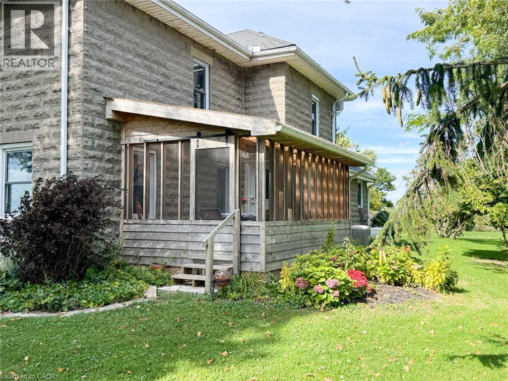 1699 Lakeshore Road Property Photo 5
