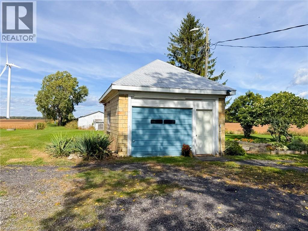 1699 Lakeshore Road Property Photo 9