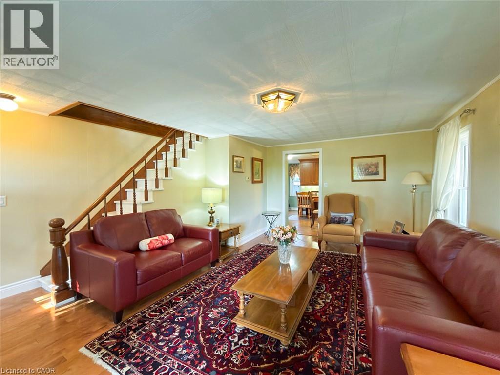 1699 Lakeshore Road Property Photo 12