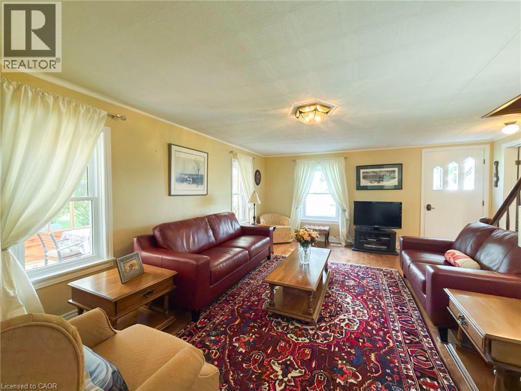 1699 Lakeshore Road Property Photo 14
