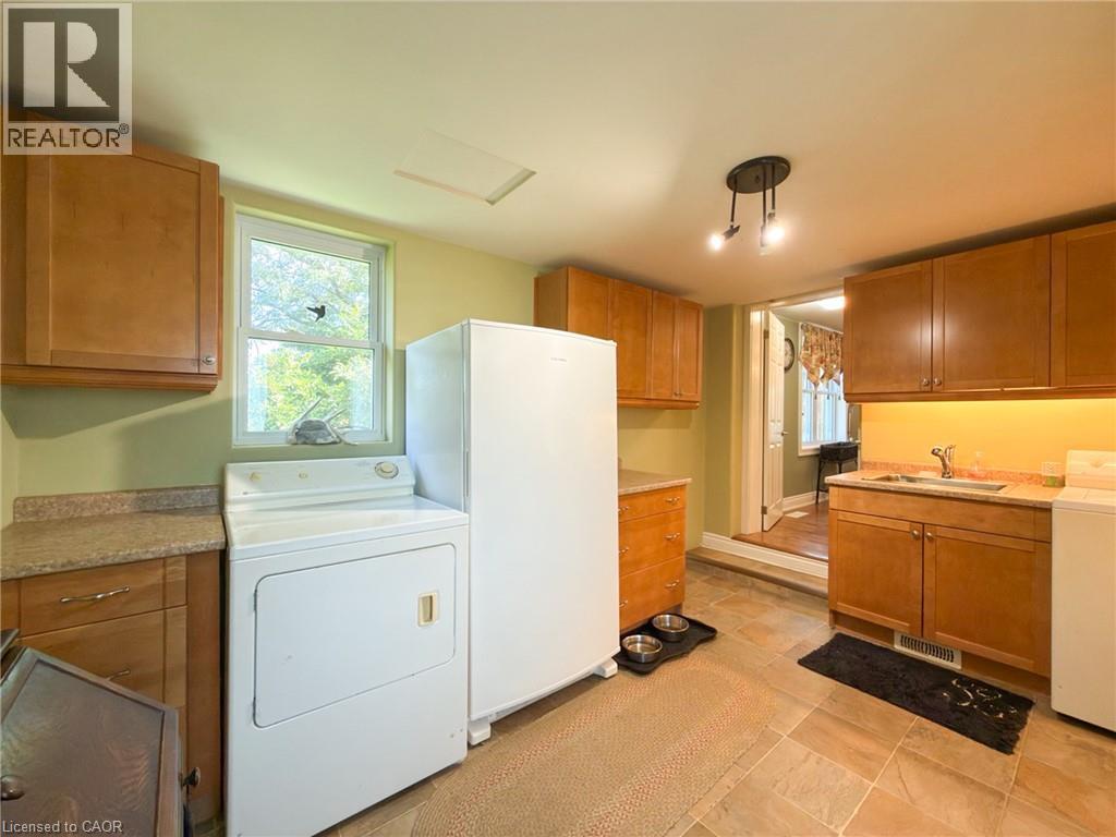1699 Lakeshore Road Property Photo 27