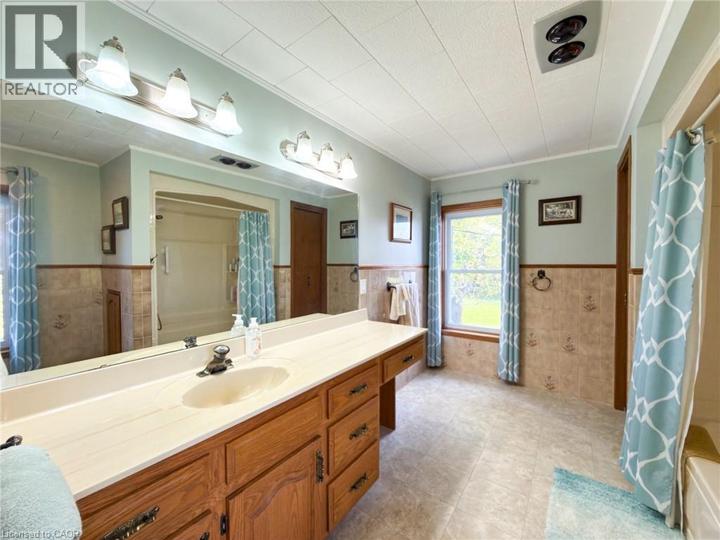 1699 Lakeshore Road Property Photo 38