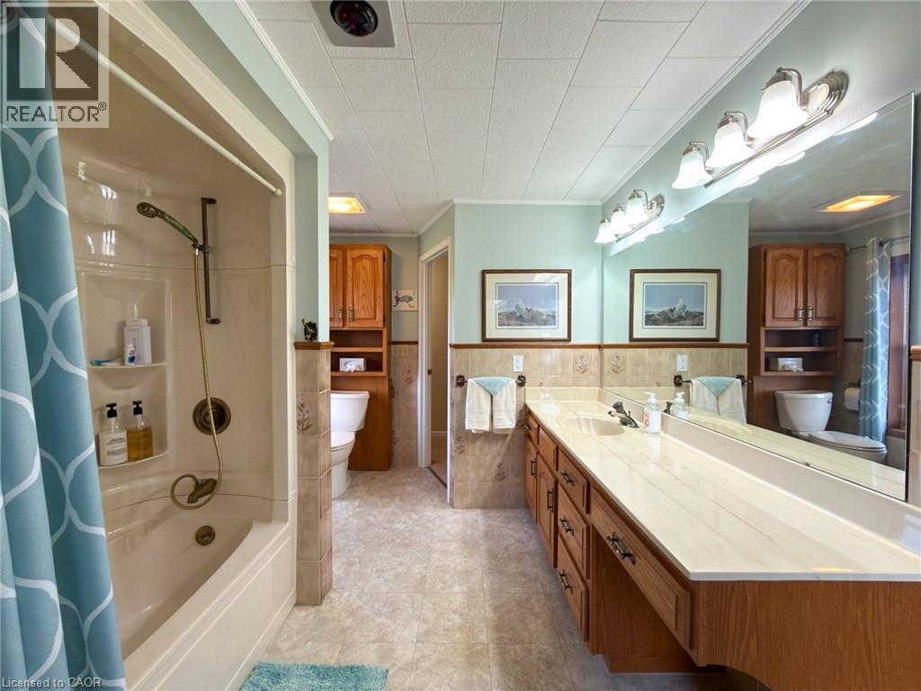 1699 Lakeshore Road Property Photo 39