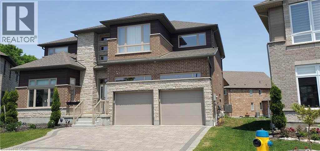 819 Sundrops Court Property Photo 3