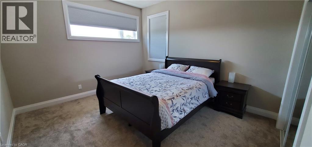 819 Sundrops Court Property Photo 25