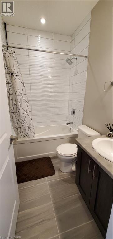 819 Sundrops Court Property Photo 27