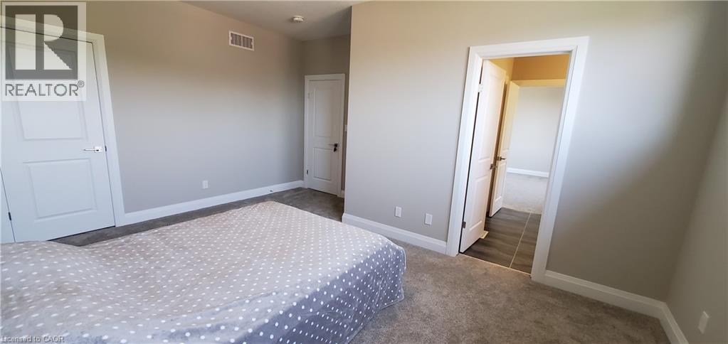 819 Sundrops Court Property Photo 29