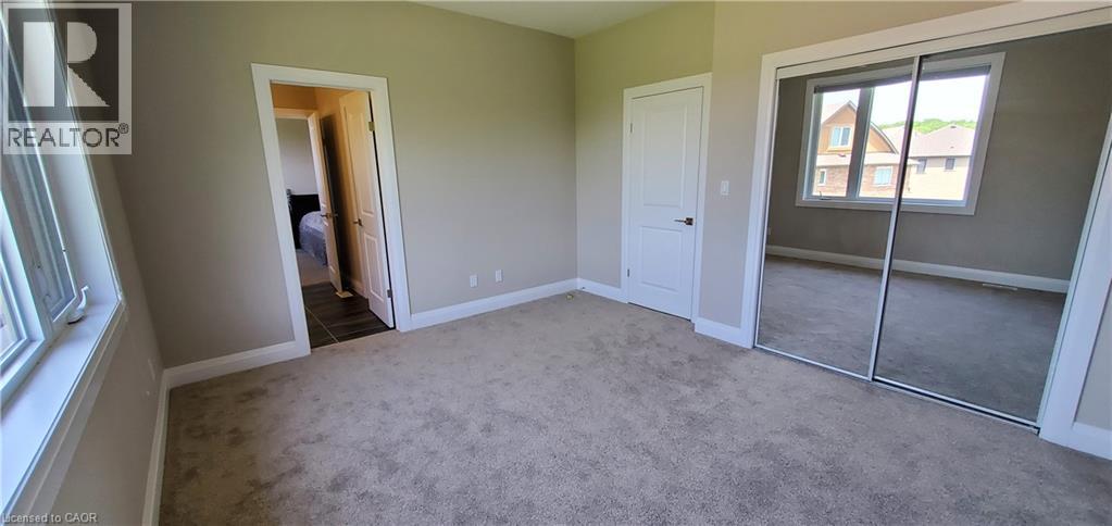 819 Sundrops Court Property Photo 32