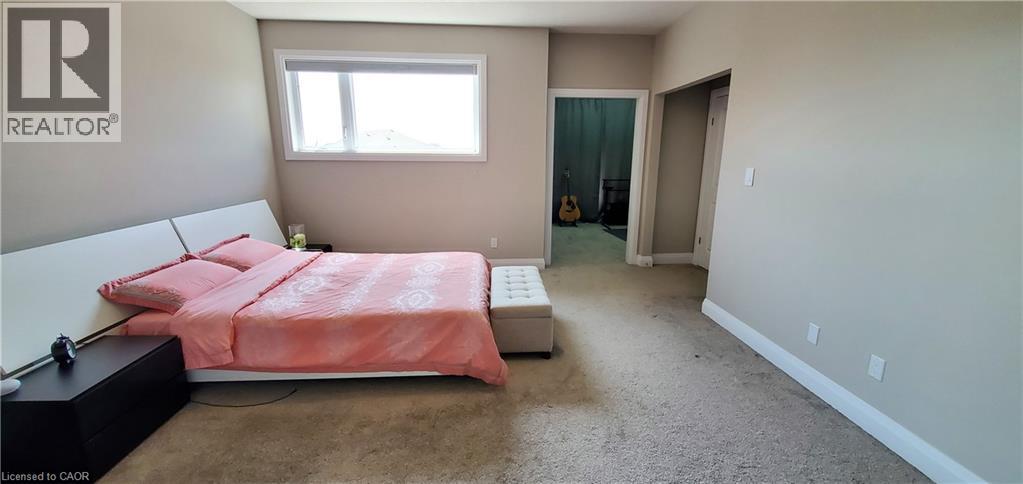 819 Sundrops Court Property Photo 37