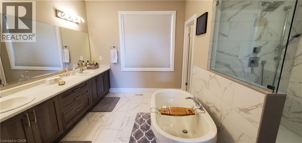 819 Sundrops Court Property Photo 43