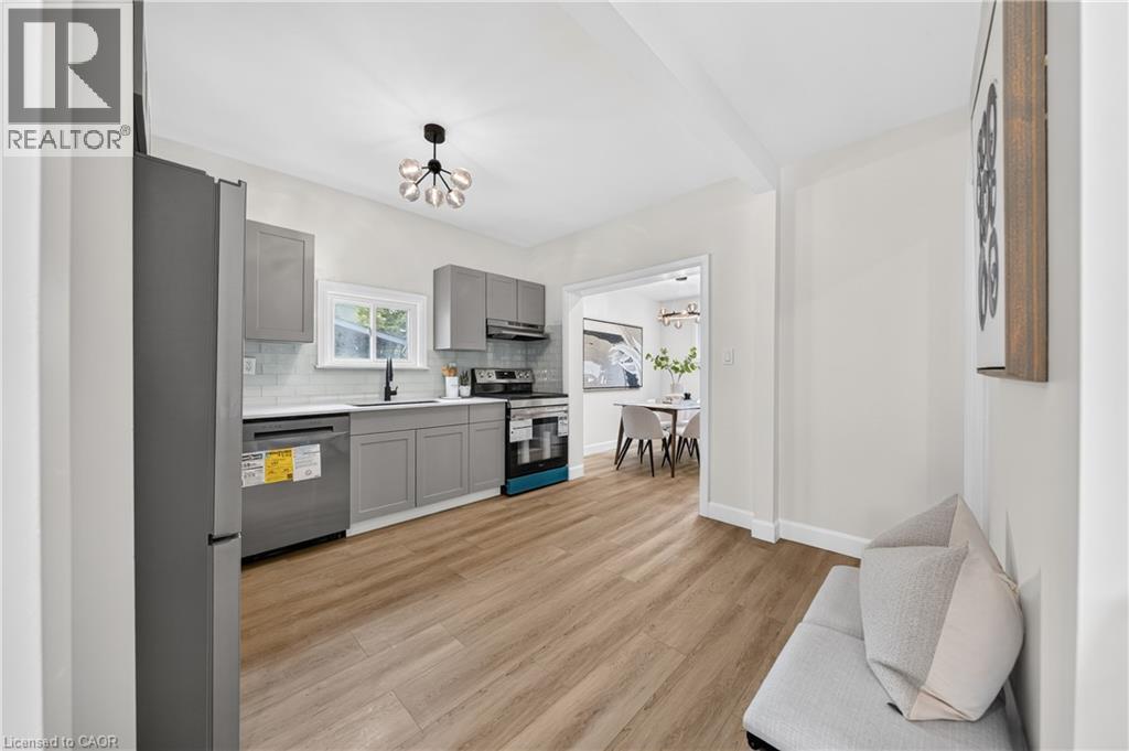 51 Queen Street S Property Photo 12