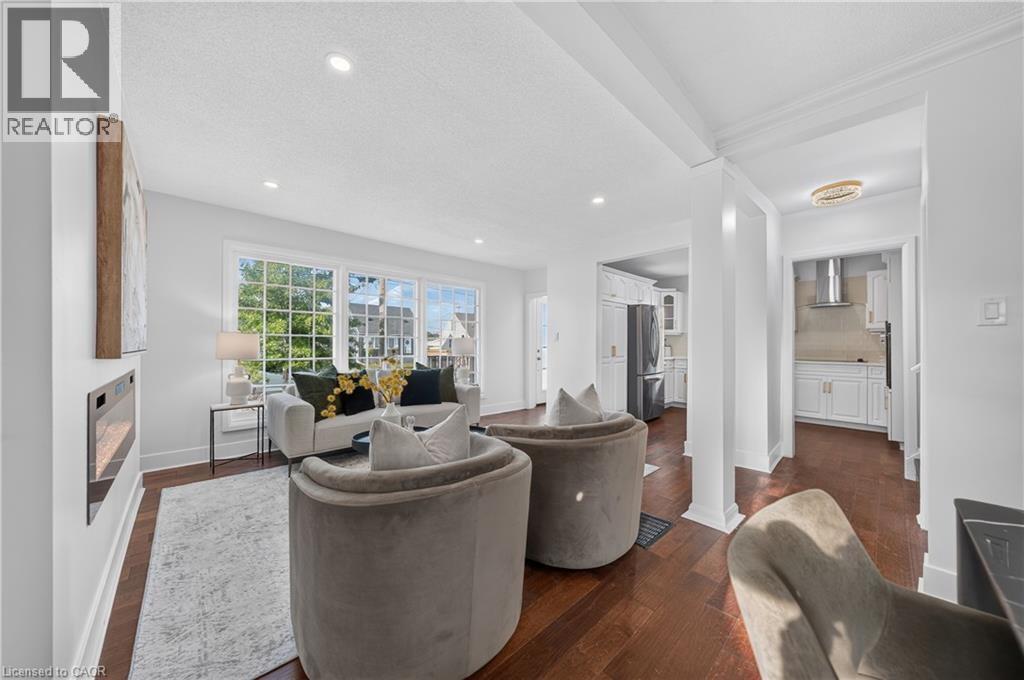 12 Admiral Road Property Photo 12