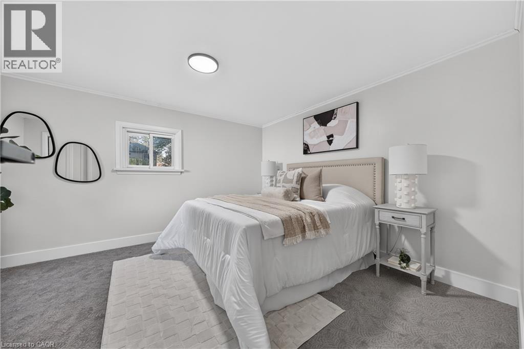 12 Admiral Road Property Photo 23