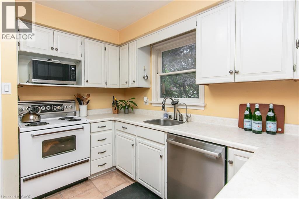 201 Dawson Street Property Photo 9