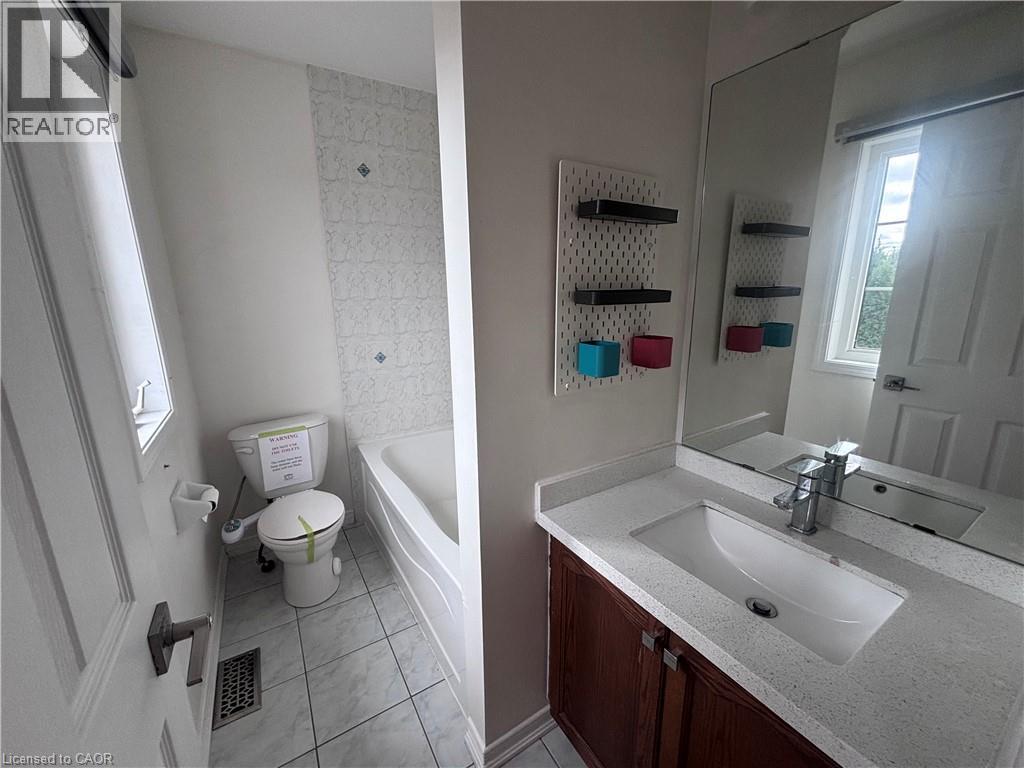 39 Newport Crescent Property Photo 10