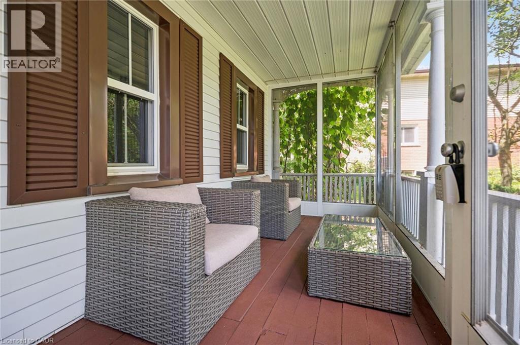318 Guelph Avenue Property Photo 6